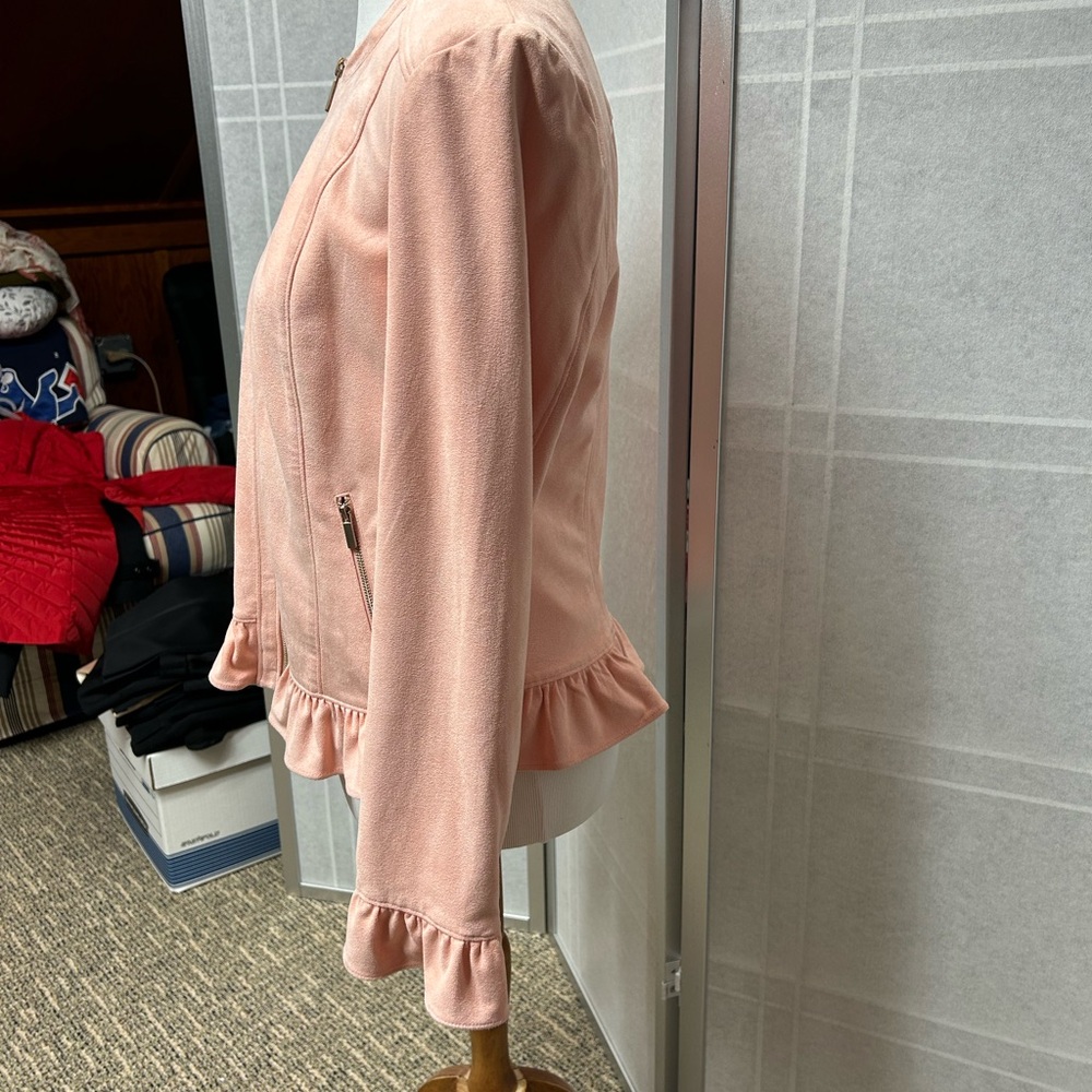 Pink Ruffle Hem Zip-Up Jacket - Picture 3 of 5
